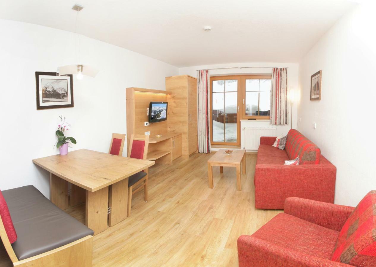 Tarlack Appartements Huetten 34 Leogang Extérieur photo