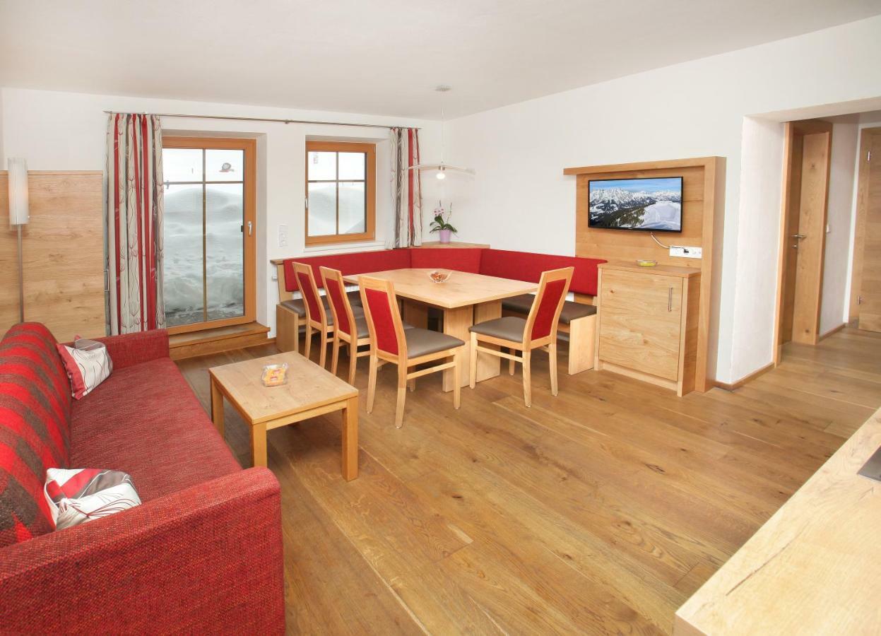 Tarlack Appartements Huetten 34 Leogang Extérieur photo